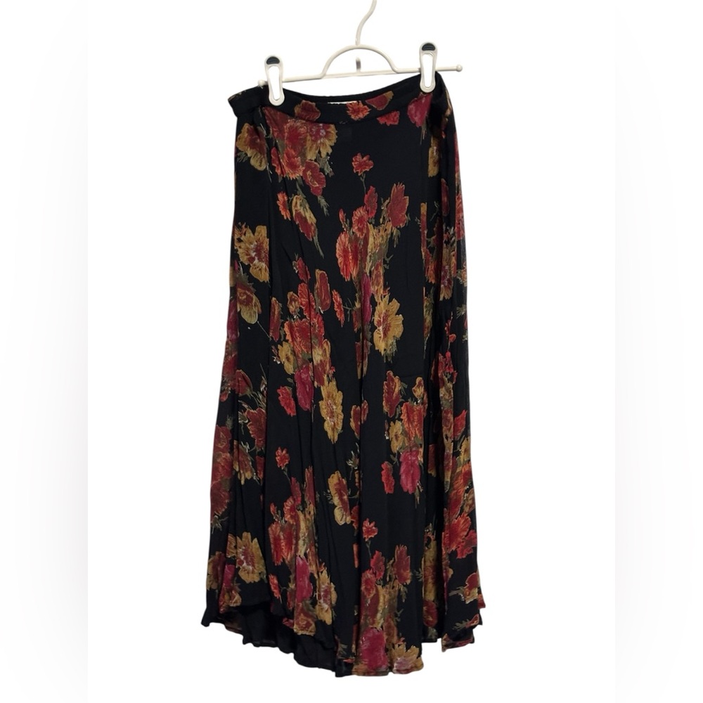 Vintage Coldwater Cree Floral Midi Skirt in Black with Red & Gold Blooms
